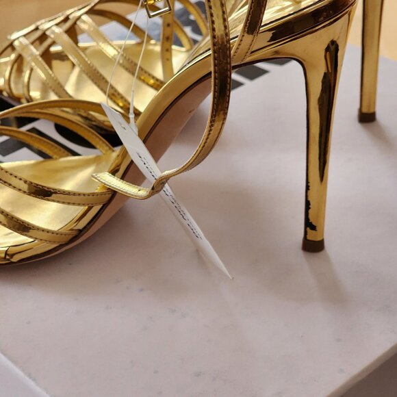 Nicolo Beretta gold patent leather sandals Sz 40